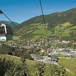 Chalet Only 200 M From Lift With Sauna
