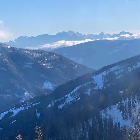 Chalet Only 200 M From Lift With Sauna *