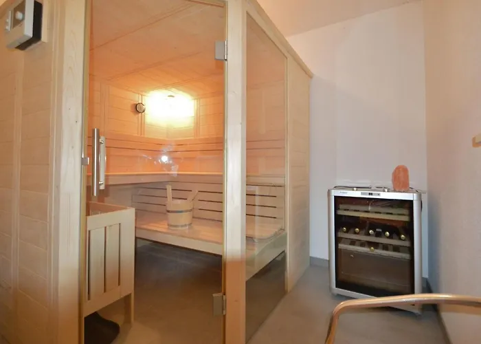 Only 200 M From Lift With Sauna 샬레 *